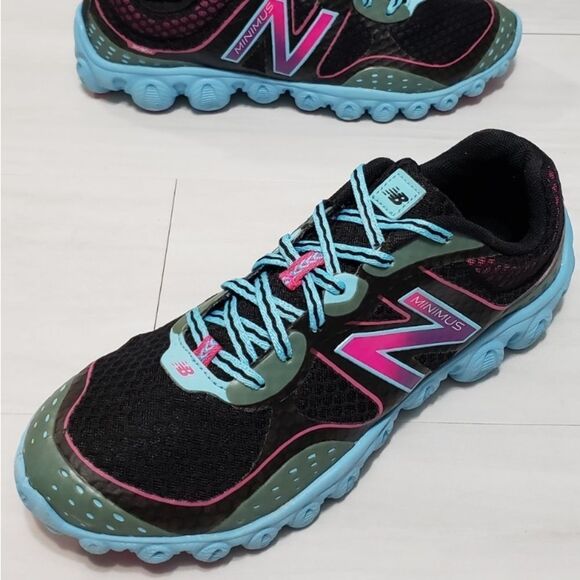 𝅺NEW Balance Minimus Running Shoes - Picture 1 of 13